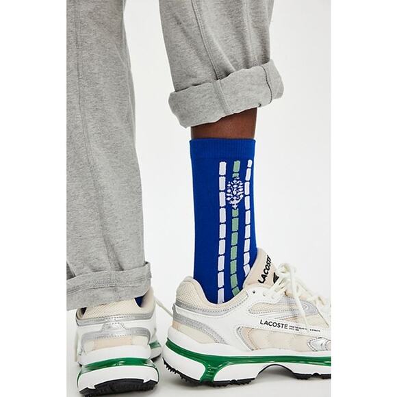 Free People Fast Lane Crew Socks Bundle of 2 Pairs White and Blue NEW - Picture 3 of 7